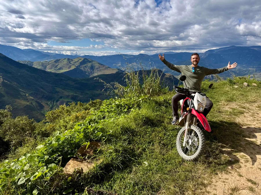 Joseph with his motorcycle at Cocorná–La Chorrera, Colombia